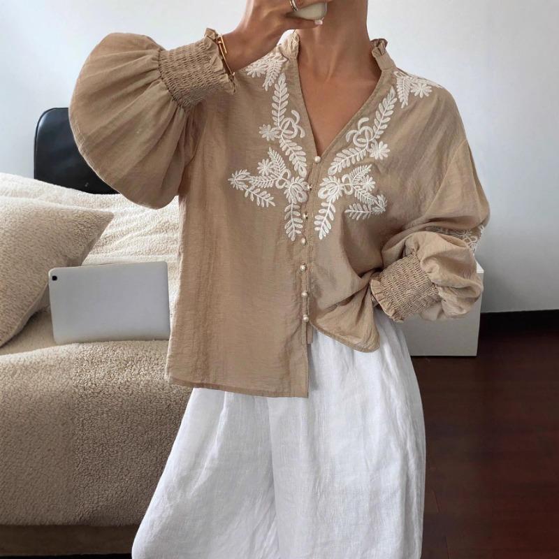 2026 New Style V-neck Solid Color Heavy Embroidered Pearl Single-breasted Lantern Long-sleeved Top