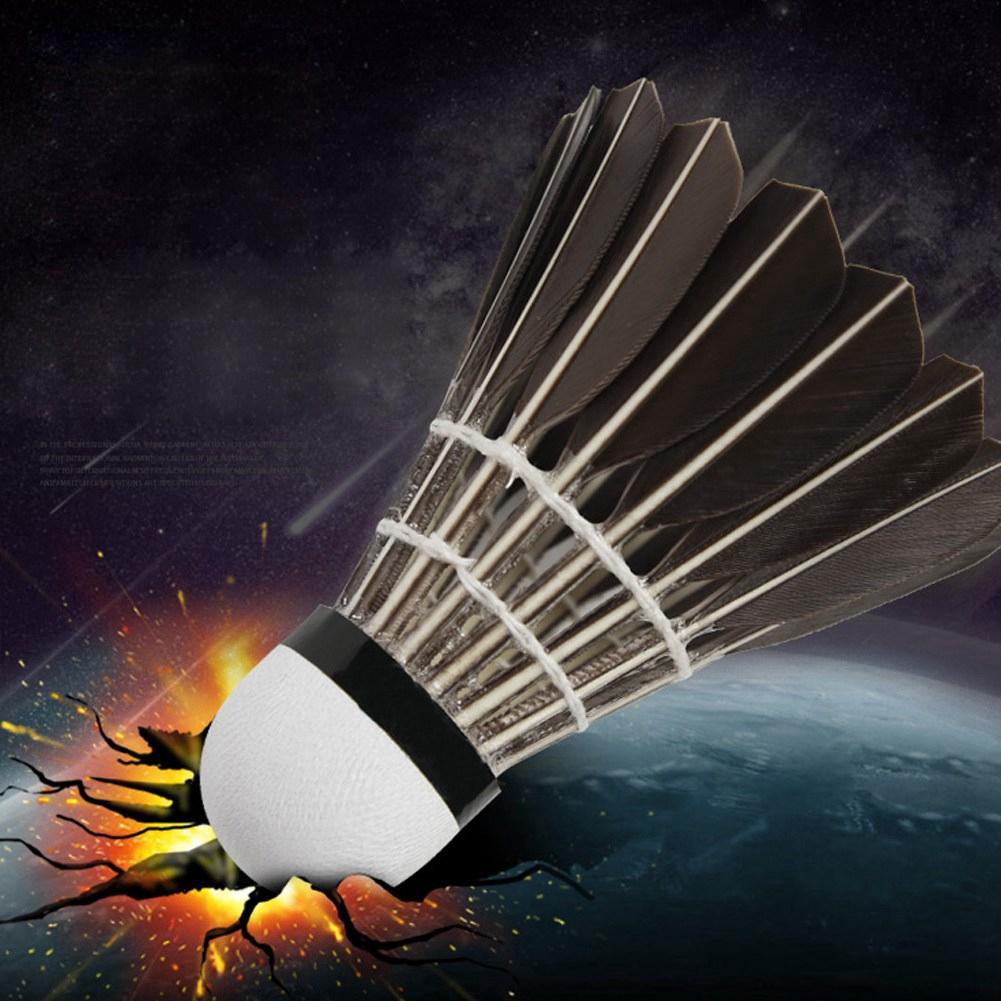 12 Stück Los Langlebige Badmintonbälle Federbälle Outdoor Sport Trainingszubehör