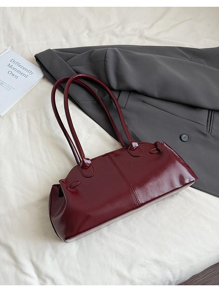 Simple and Versatile Shoulder Bag, High-end Casual Commuting Underarm Bag