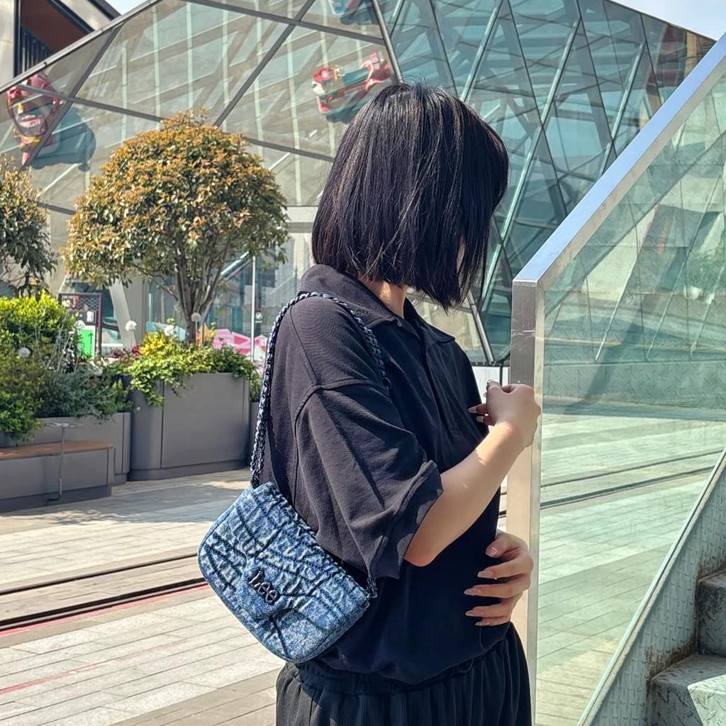 New Lee Denim Shoulder Bag Crossbody Bag Regular Women's Vintage Indigo LE240102M-523