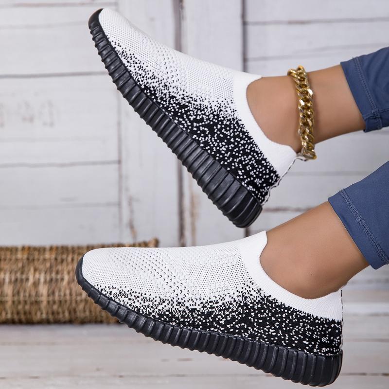 Women Knitted Flats Light Breathable Walking Shoes Comfortable Loafers Ladies Elastic Casual Sports Shoes Mesh Jogging Shoes