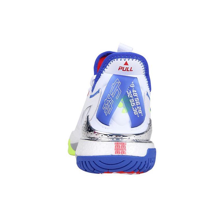 New LiNing Battle Halberd 3 Cushioned Slip Resistant Abrasion Resistant Breathable Low Top Badminton Shoes Unisex White AYAS024-1