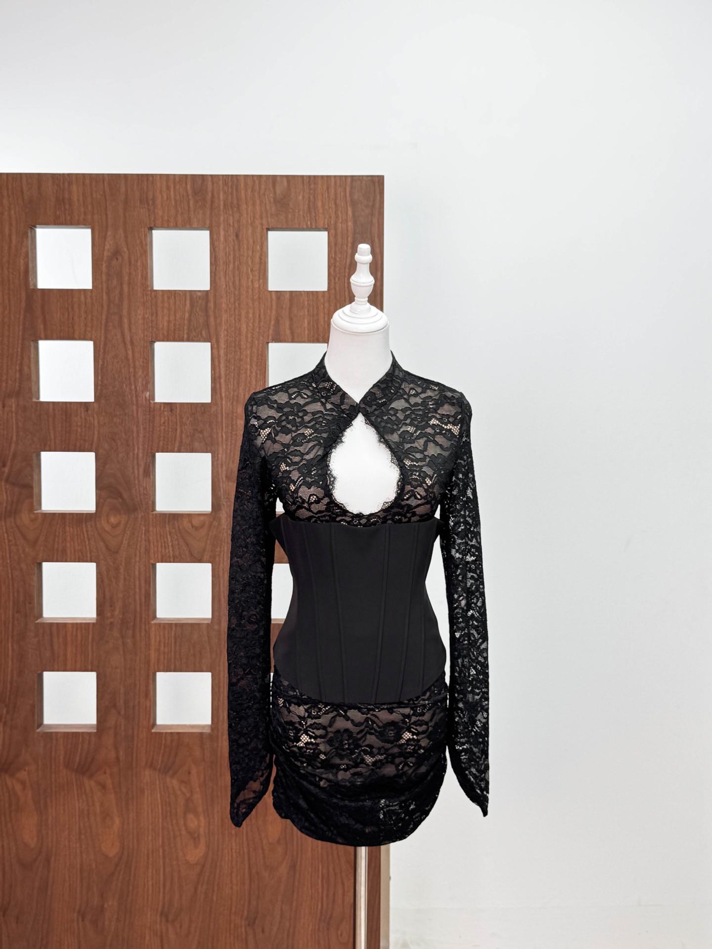 Chic Black Lace Stand Collar Bodycon Dress - Waist-Cinching, Slimming Hot Girl Style for Women S