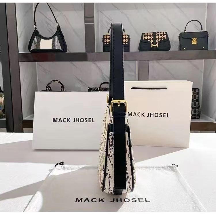 Niche crescent armpit bag women's new trendy high-end handbag