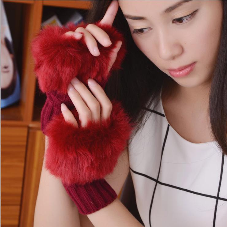 Gants chauds d'hiver demi-doigts pour femmes en tricot de nylon brodé avec compatibilité écran tactile