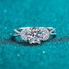 Raffinato Anello Nuziale in Argento Sterling S925 con Moissanite Floreale per Donna - 1 Carato, Design Semplice ed Elegante