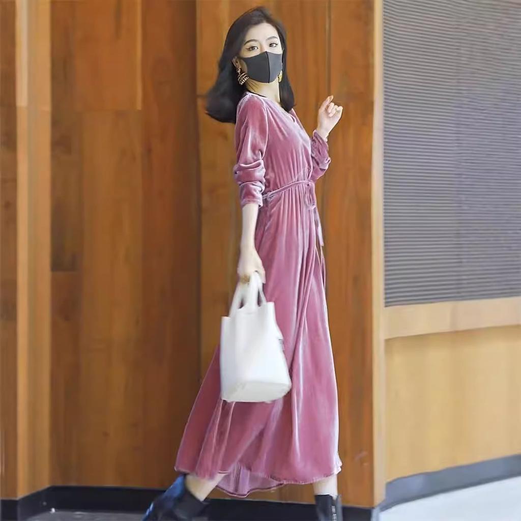 2026 autumn loose new golden velvet dress long slim temperament long sleeve large size autumn dress women's long dress children