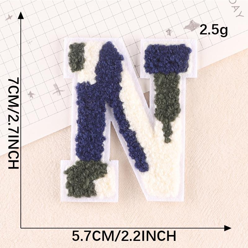 Computerstickerei Handtuchstickerei Stoffetikett Camouflage Englisches Alphabet Handkonto DIY Patch Zubehör Chenille Stickstoffaufkleber