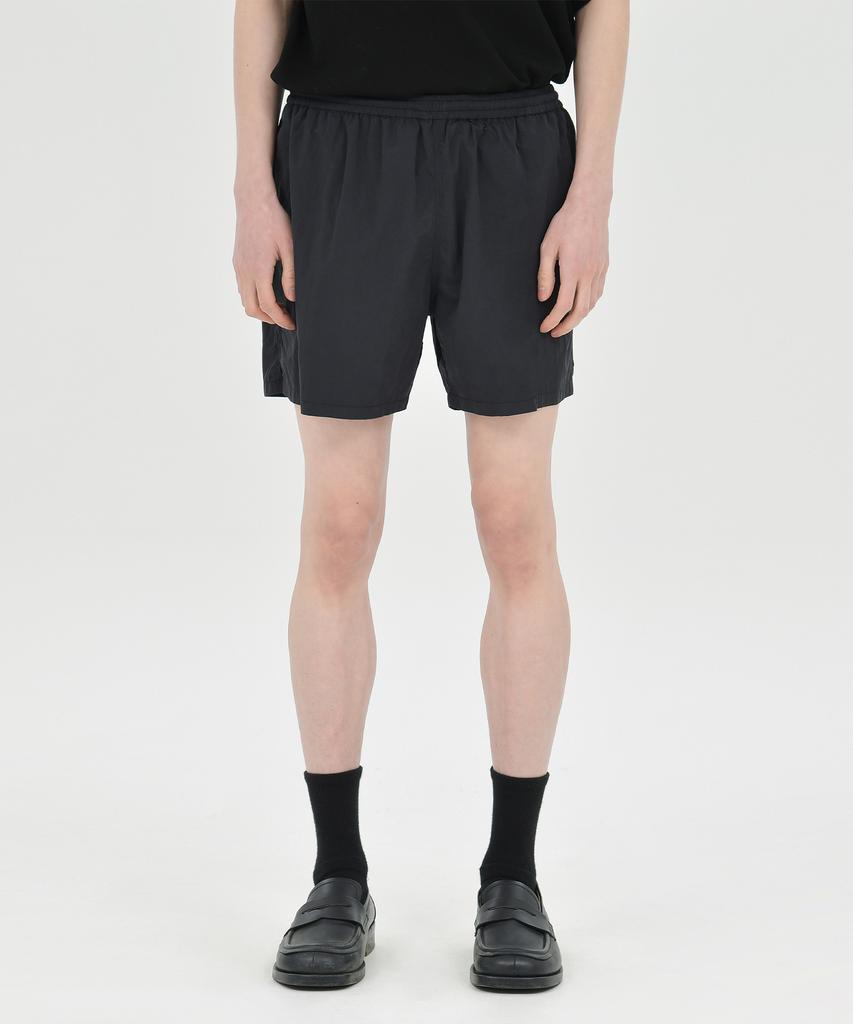 Beulaunyadeu Nylon Shorts, Black