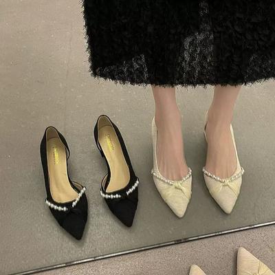Retro Versatile Pearl Pointed Head Shallow Mouth Medium Heel Thick Heel Casual High Heels Women's 2025 Spring New French Single Shoes