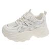 Dad's shoes have increased in height in autumn, and the new 2025 super-fire breathable mesh sports and leisure platform women's shoes and white shoes.