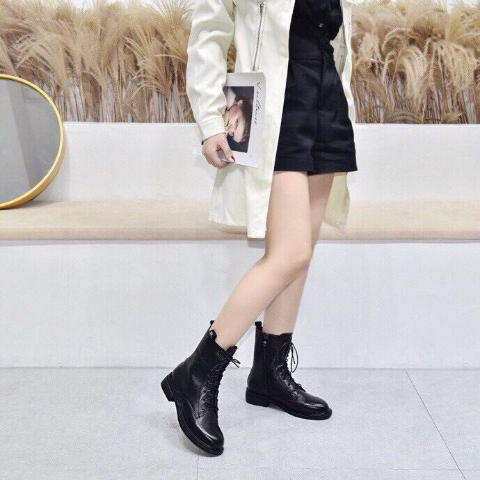 Women's Boots 2025 Autumn and Winter New Round Head Low Heel Martin Boots Black First Layer Cowhide Letter Ribbon Side Zipper Short Boots