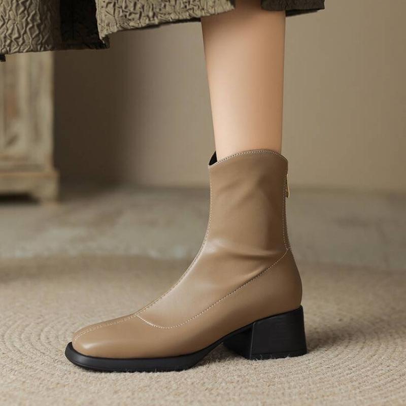 Korean version of comfortable square head leather boots medium heel back zipper solid color medium boots rear zipper autumn and winter square heel M
