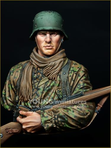 Young Miniatures 1/10 Scale WWII German Waffen-SS Young Infantryman with Rifle Bust Resin Kit YM18101 (Person)