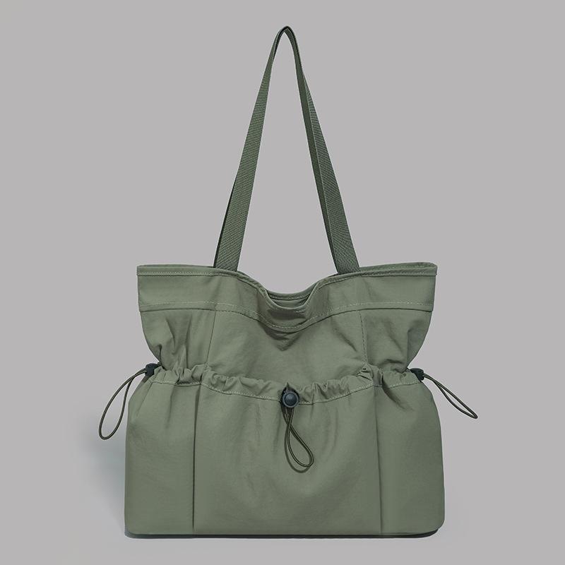 New pleated shoulder bag large-capacity handbag college student class simple fashion leisure commuter tote bag women