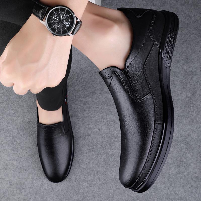 Fashion Handmade Slip on Loafers Elegantes Moccasins Breathable Male Driving Shoes Formal Dress Wedding Shoes Mens Genuine Leather Shoes
