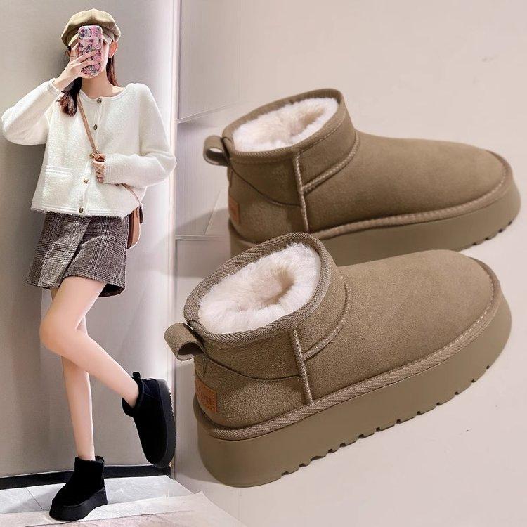 Women's Thick-Soled Non-Slip Snow Boots 2025 New Winter Slip-On Loafers with Fleece Lining, Thickened and Warm Cotton Shoes
