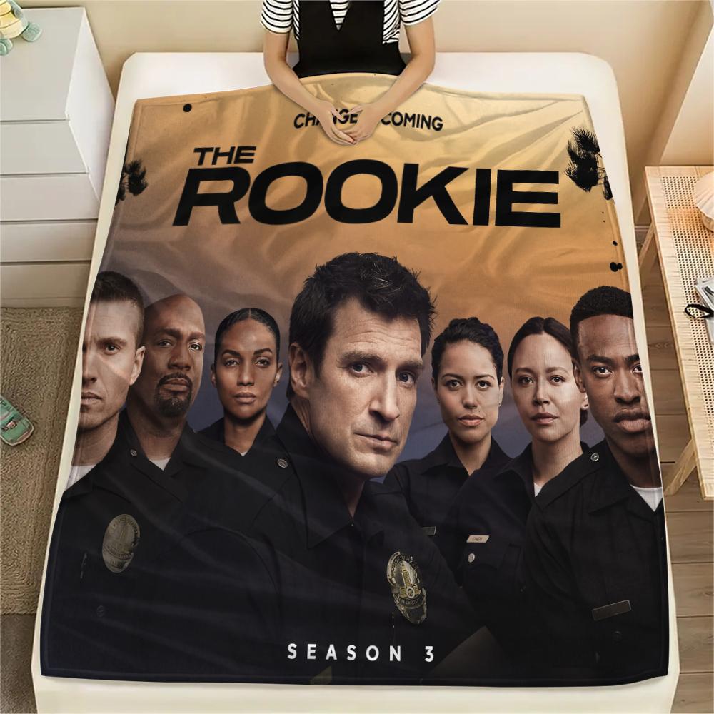 The Rookie, Coperta a Quadri di Flanella, Alta qualità, Confortevole per Tutte le Stagioni, Decorazione per la Casa, Calore e Comfort, Perfetta per Regali.