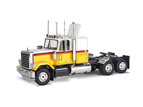 America Revell 1/32 Chevy Bison Semi-Truck Plastic Model 17471