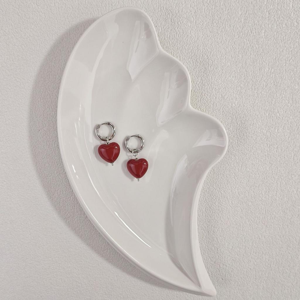 Punk Red Peach Heart-shaped Pendant Earrings for Women Simple Geometric Circular Ear Buckle Fashion  Accessories Gift