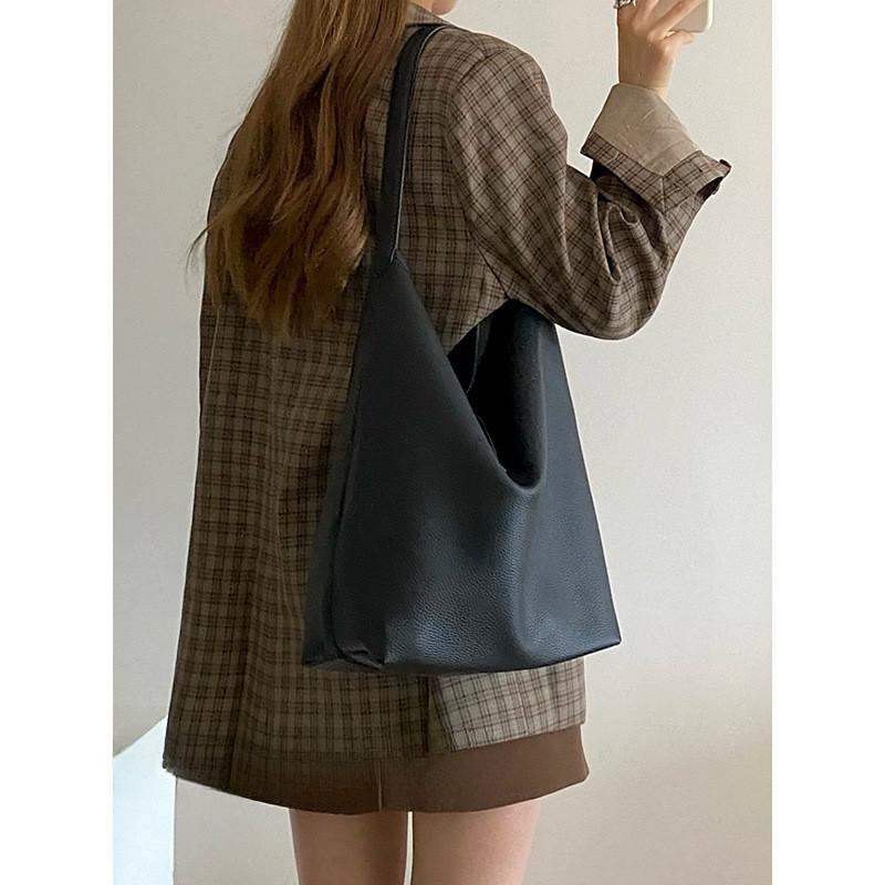 IELGY Large-capacity Soft Leather Lychee Pattern Bucket Bag, Fashionable Versatile Shoulder Underarm Bag