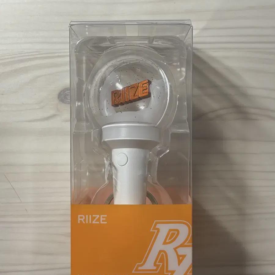 

RIIZE Брелок-лайтстик