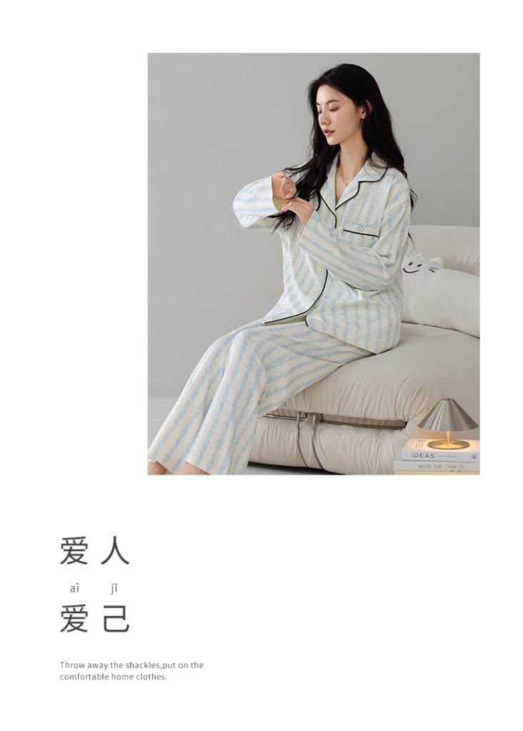 Artistic Style Sleepwear Set for Women