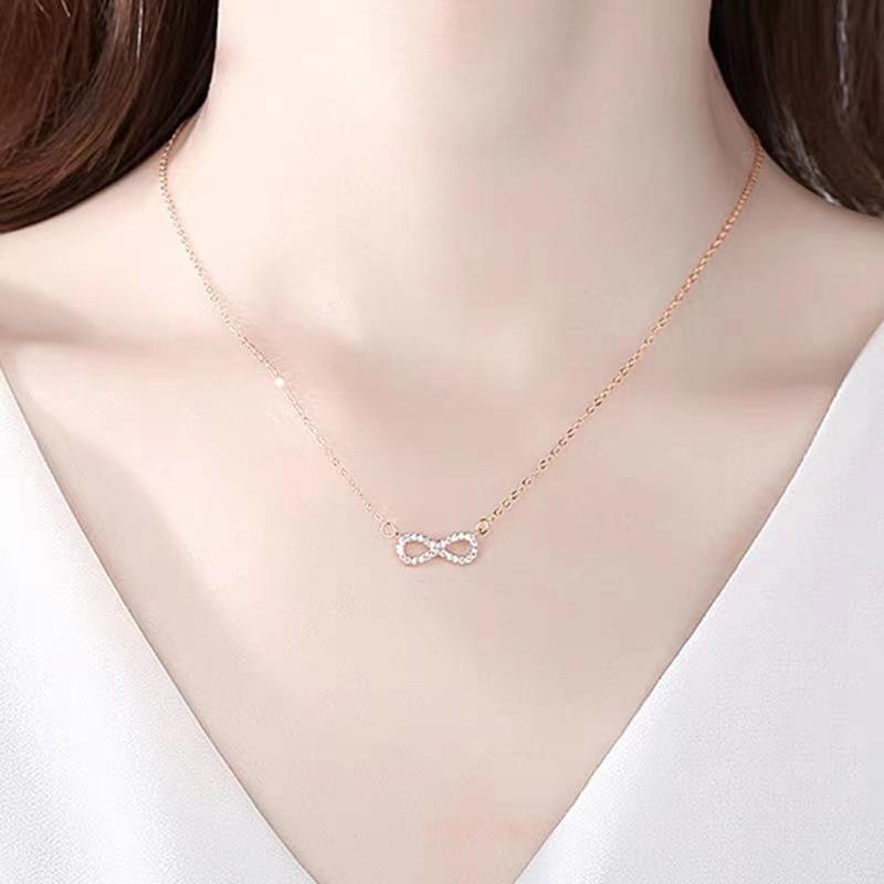 Simple Lucky 8-character Necklace Accessories Women's Fashion Versatile Personality Design High-end Sense Collarbone Chain