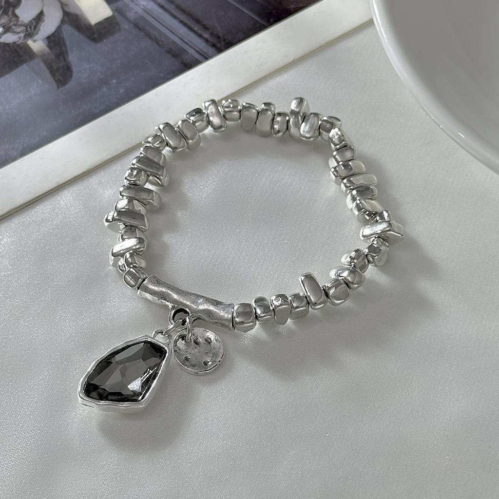 New Irregular Beads Bracelets for Women Fashion Elegant Charm Black Heart Pendant Bracelet Wedding Party Jewelry Gift