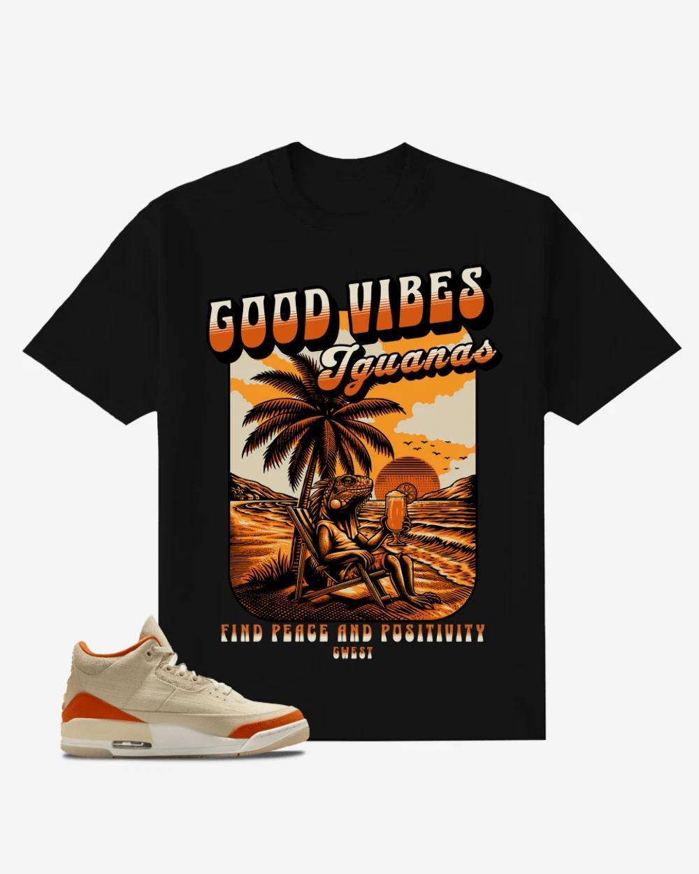 Iguana Relaxing on The Beach Oversized T-Shirt L