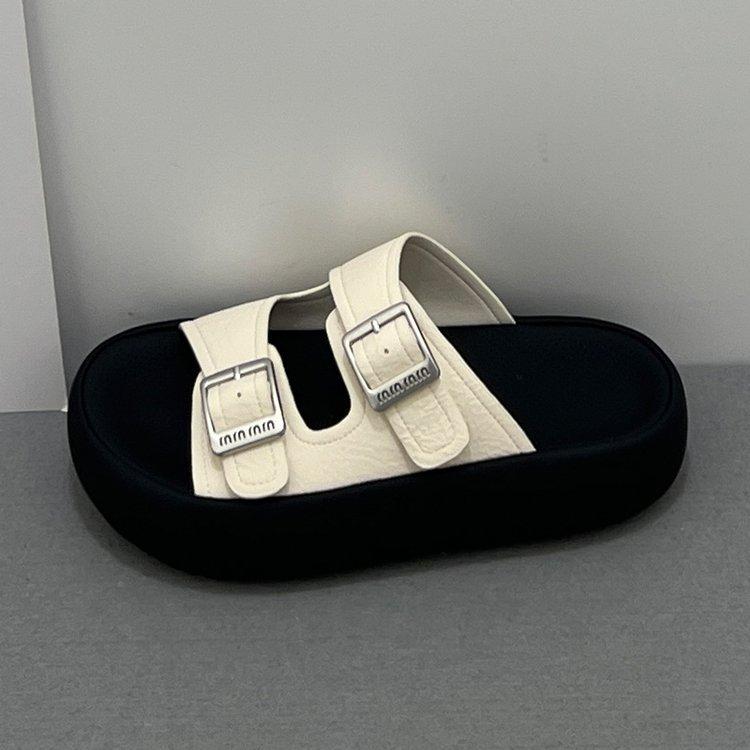 Thick-bottomed one-word cool slippers women's 2025 summer new outer wear fashionable versatile stepping on shit feeling casual beach slippers tide