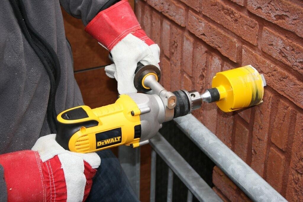 Алмазная буровая машина DeWalt D21570K