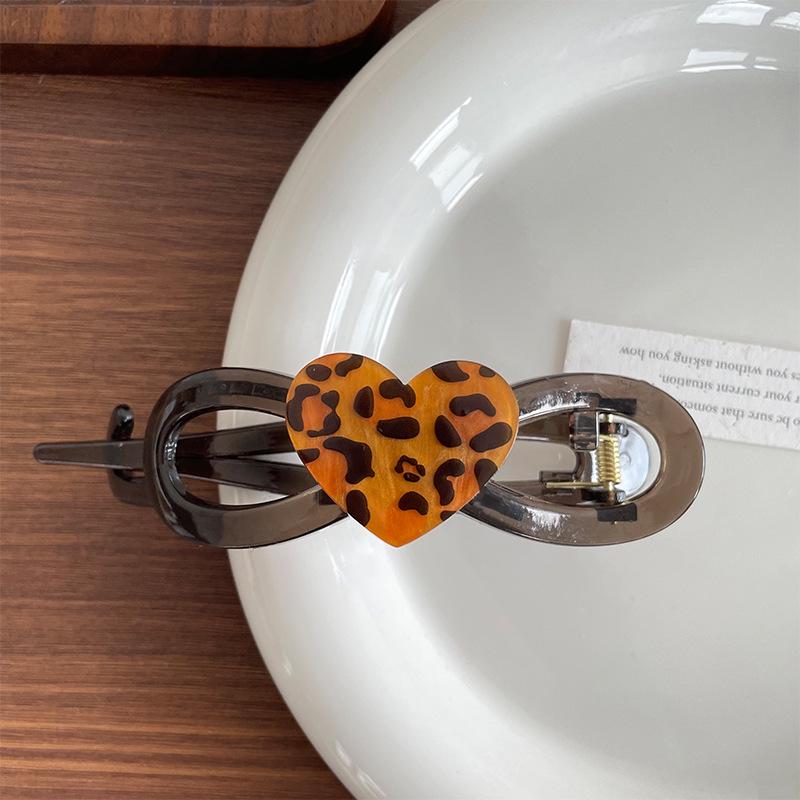 Leopard Print Twist Claw Clip for Women - High-End Hair Styling Accessory 2024