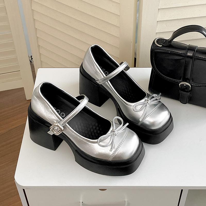 Red French thick heel small high heels women's 2025 new summer skirt retro Mary Jane small leather shoes