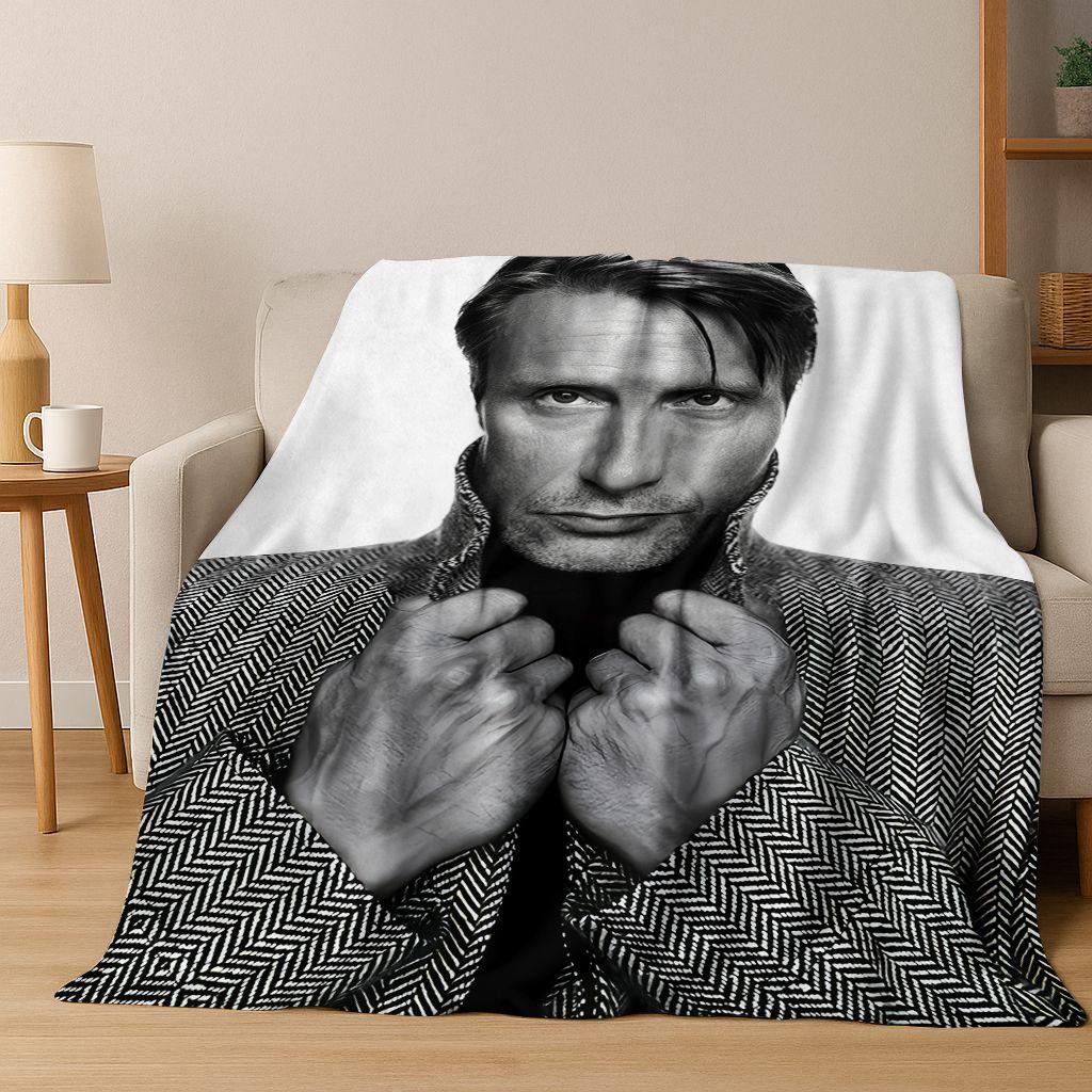 

26 Style Mads Mikkelsen Sexy Man Art Flannel Blanket,Cozy Soft Throw Blanket for Home Bedroom Bed Sofa Picnic Cover Gift Kids 75x90cm