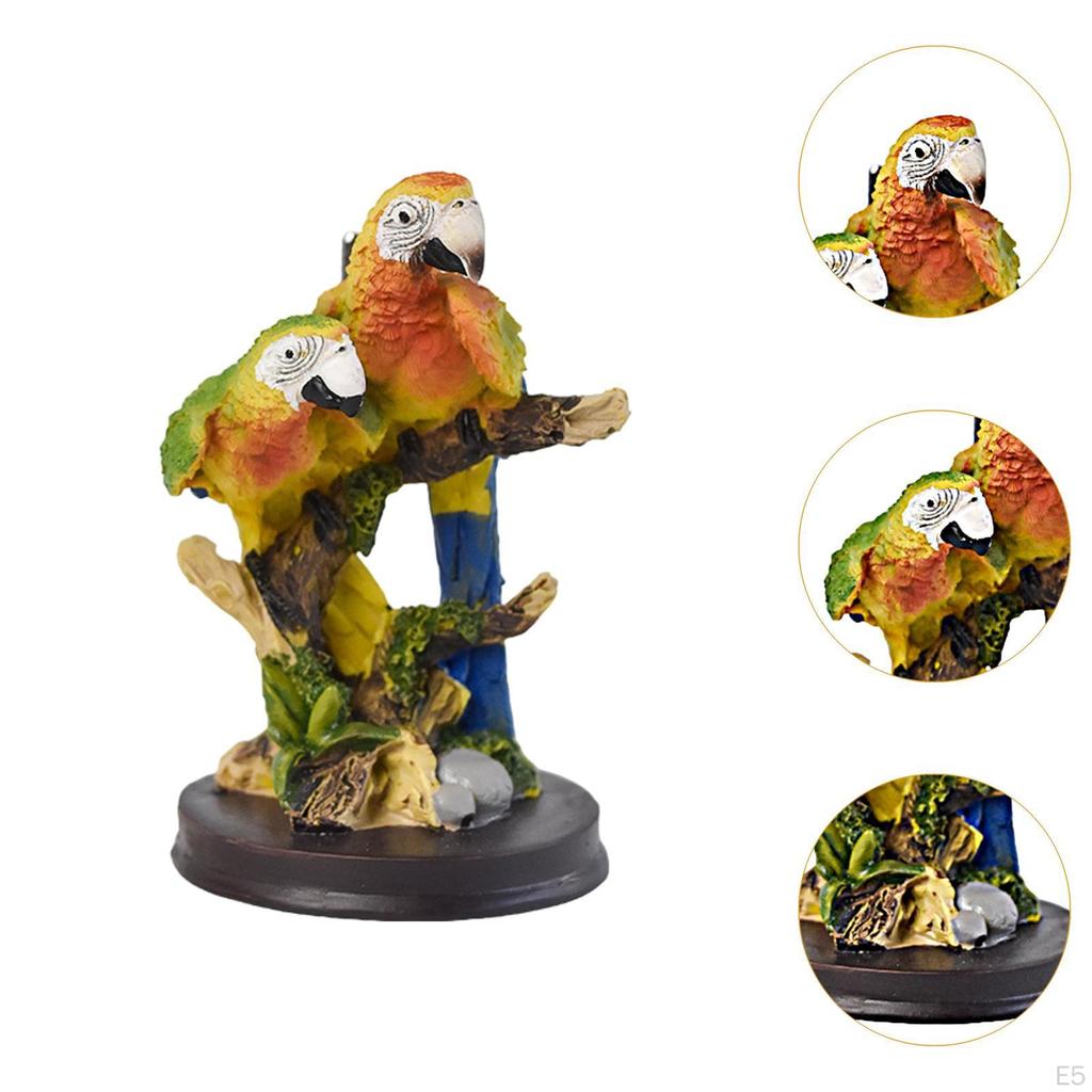 Bunte Papageienfigur zur Ausstellung im Büro und Schlafzimmer