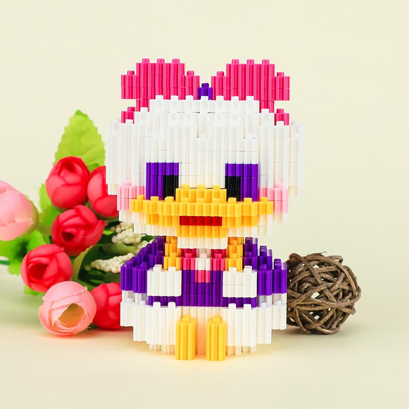 354pcs+ Connection Building Blocks Mickey Mouse Winnie Pooh Donald Daisy Piglet 3D Model Mini Brick Figures For Children Toys