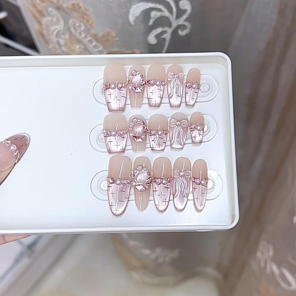 Hand-woven Armor Sweetheart Little Flavor Three-dimensional Hand-painted Bow Little Flavor Cat Eye High-end Nail Art