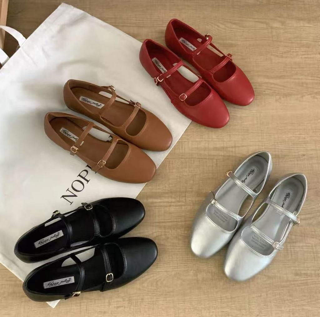 Mary Jane shoes in the autumn of 2025 new French retro fairy style hollow flat bottom one-word buckle belt casual single shoes
