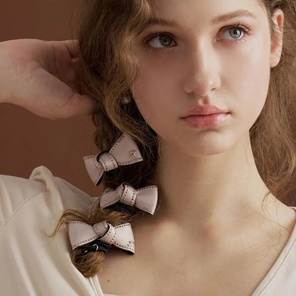 Studded Ribbon Ponytail JP-25-127P beige