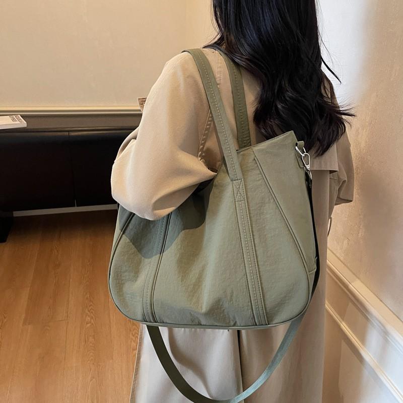 New Nylon Cloth Bag Fashionable Japanese Simple Solid Color Shoulder Commuting All-matching Large-capacity Tote