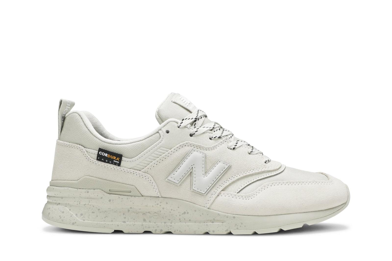 New Balance 997H Cordura  Oyster  CM997HCZ Men s Shoes 40