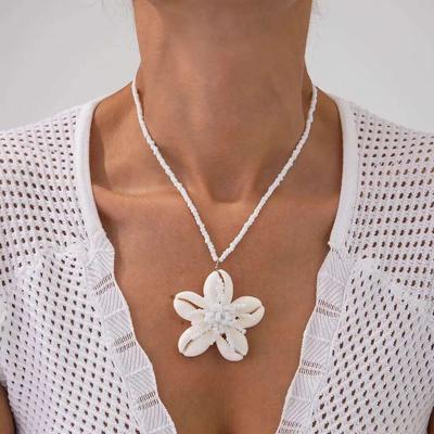 Salircon Boho Colorful Seed Beads Scallop Flower Necklace Women  Trendy Summer Beach Wear Ladies Accessories Jewelry Gift