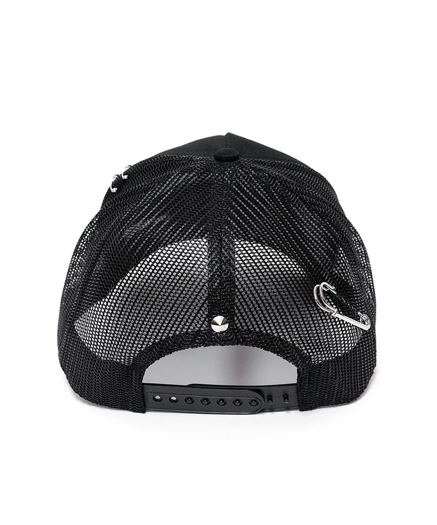BLACKBLOND Vividi Graphic Logo Studded Trucker Mesh Cap (Black)