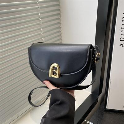 French Temperament 2025 New Solid Color Large Capacity Fashion Lock Foreign Style Crossbody Saddle Portable Shoulder Women's Bag