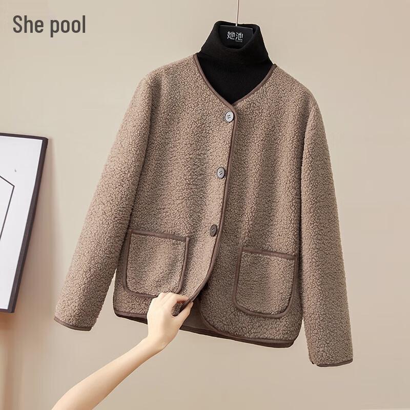 

Shechi Women s Plush Color-Blocked Round Neck Jacket S