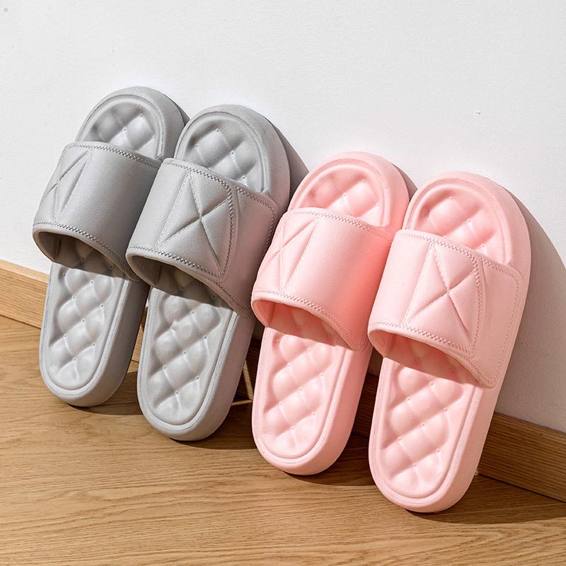 Stepping On Air Slippers: Stylish, Lightweight, Wear-Resistant Summer Footwear for Indoor & Outdoor Use - Perfect for Men & Women.