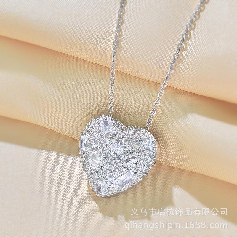 

Ожерелье «Любовь» Женское Высокое Чувство Простоты ОЛ Темперамент Подвеска-Сердце с Бриллиантом Цепочка для Ключицы