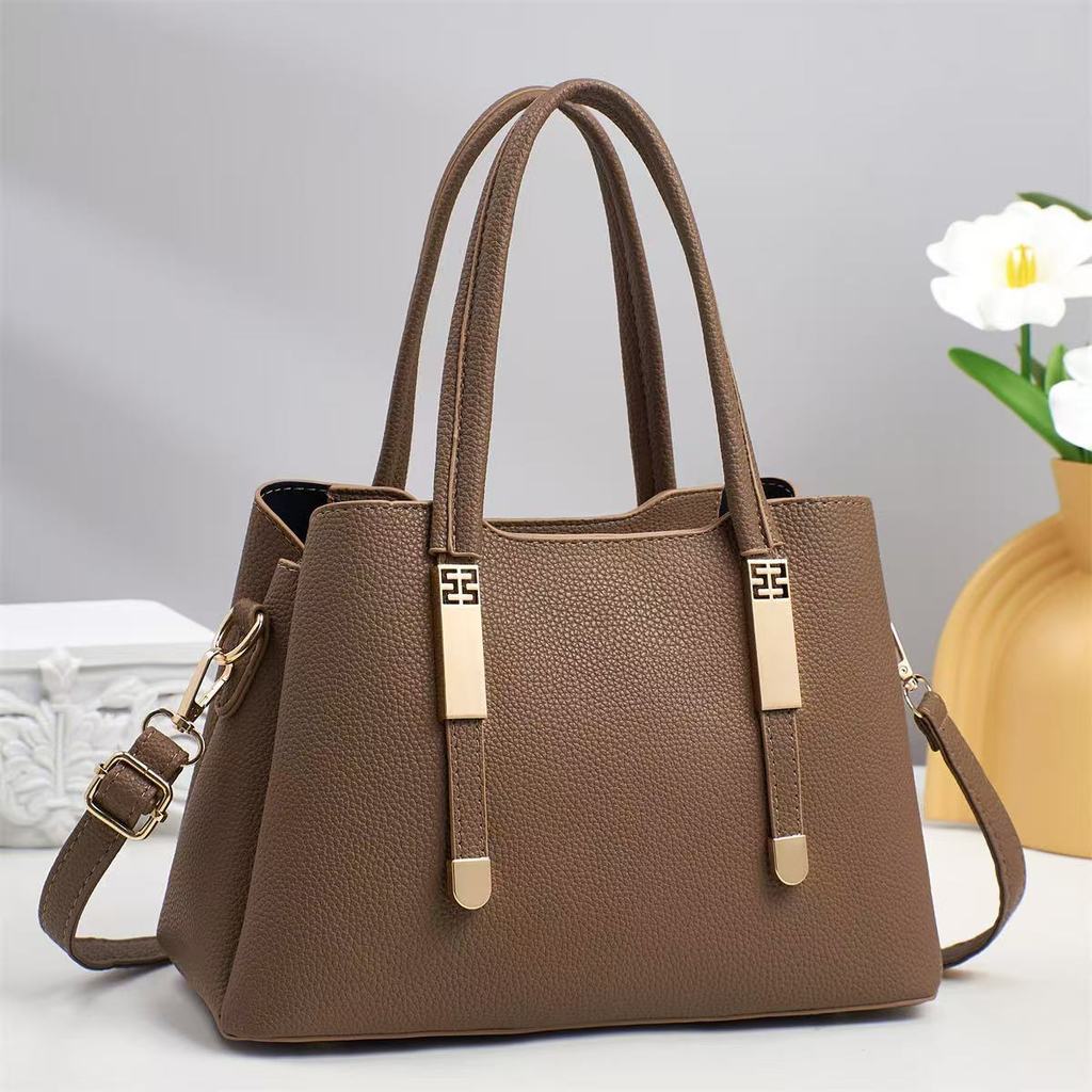 Womens Vintage Style Pu Motorcycle Bag With Zipper Closure For Day Use