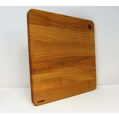 Katajiya Wooden Cutting Board, Made in Japan from Solid Yamazakura Wood, Small Size [250 x 250mm, Thickness 15mm] - Resharpening Service Available